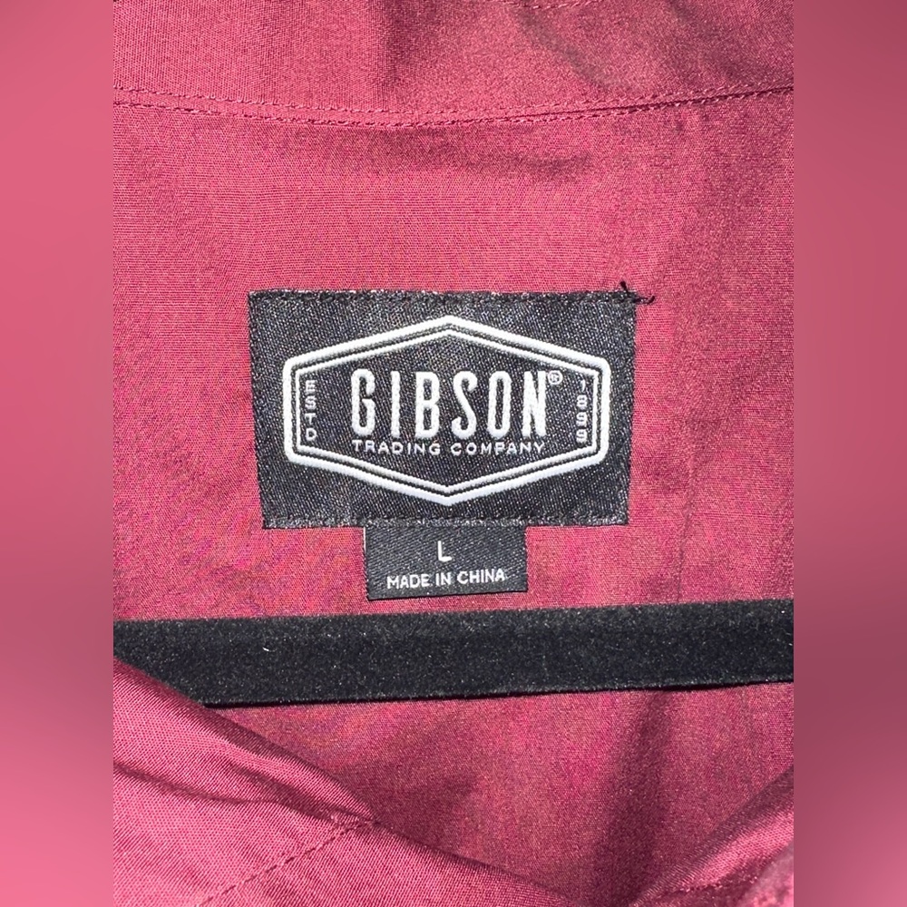 NWT Gibson Men's Maroon Button Down Shirt - Picture 2 of 3
